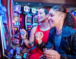 Teen Patti cards and community cards on sor777 login Boxing table
