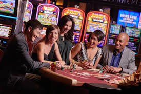 Nolimit City live-dealer studio setup with multilingual dealer and real-time card display on sor777 login